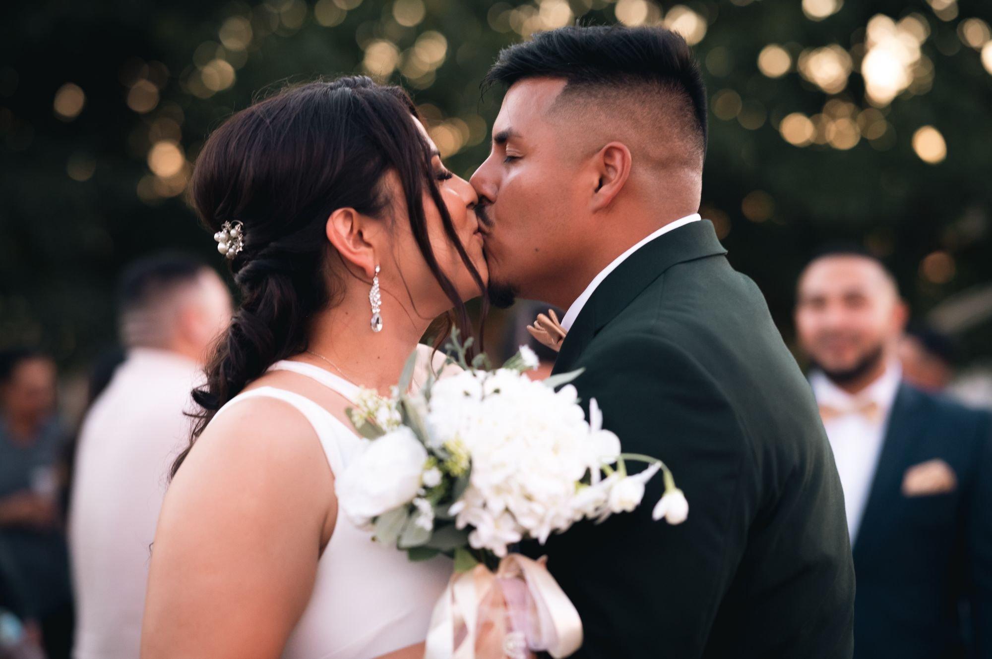 carousel-hero-element image-0